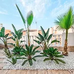 度假居 Oceanview Boutique House, 125 Sqm, Parking, Sunset Rooftop *