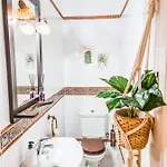 Nyaraló Oceanview Boutique House, 125 Sqm, Parking, Sunset Rooftop