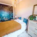 Oceanview Boutique House, 125 Sqm, Parking, Sunset Rooftop Nyaraló Costa Adeje (Tenerife)