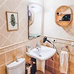 Oceanview Boutique House, 125 Sqm, Parking, Sunset Rooftop Nyaraló