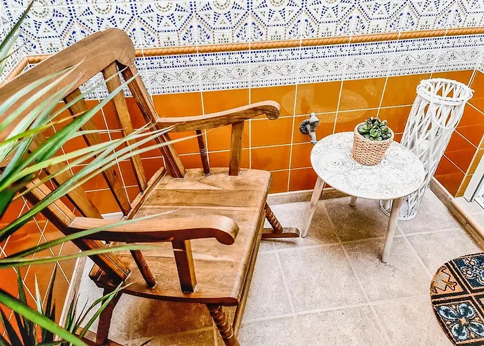 Oceanview Boutique House, 125 Sqm, Parking, Sunset Rooftop Hébergement de vacances *