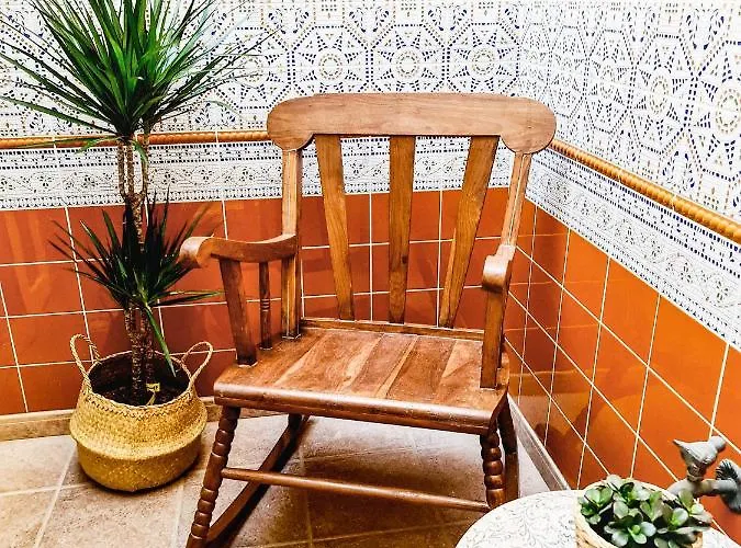Hébergement de vacances Oceanview Boutique House, 125 Sqm, Parking, Sunset Rooftop