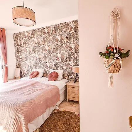 Designer House Adeje, 125qm, Panoramic Ocean View & Garden *